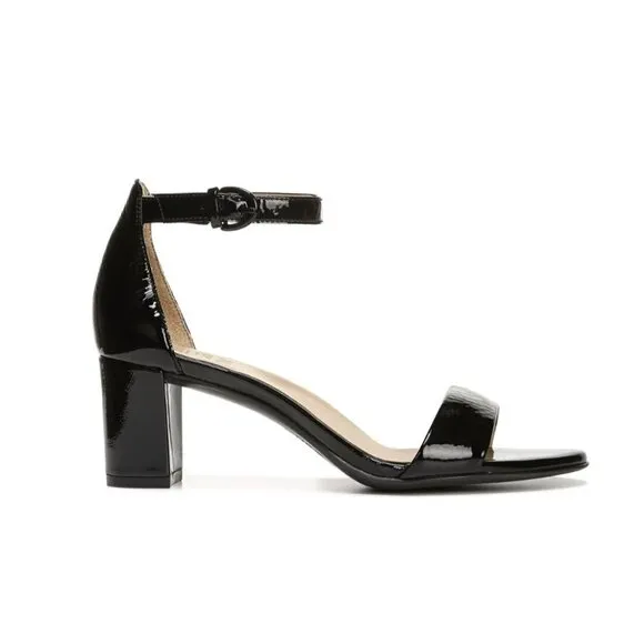 NATURALIZER Vera Ankle Strap Sandals (Wide)
