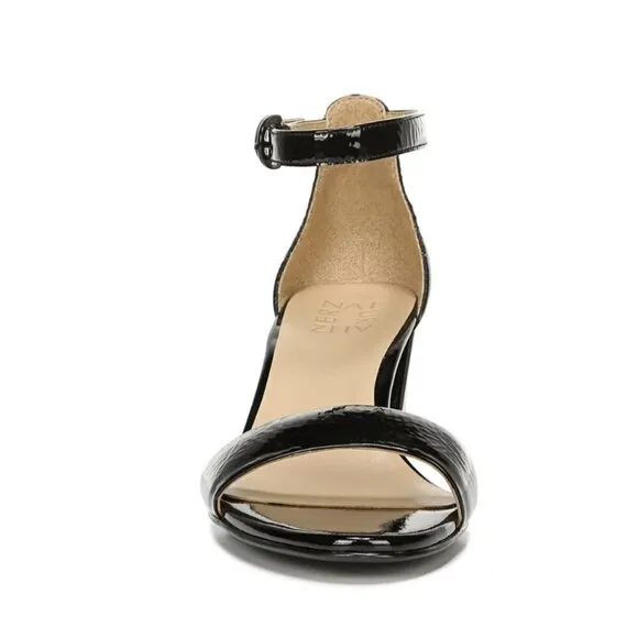 NATURALIZER Vera Ankle Strap Sandals (Wide)