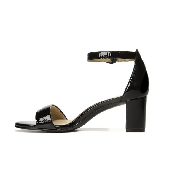 NATURALIZER Vera Ankle Strap Sandals (Wide)