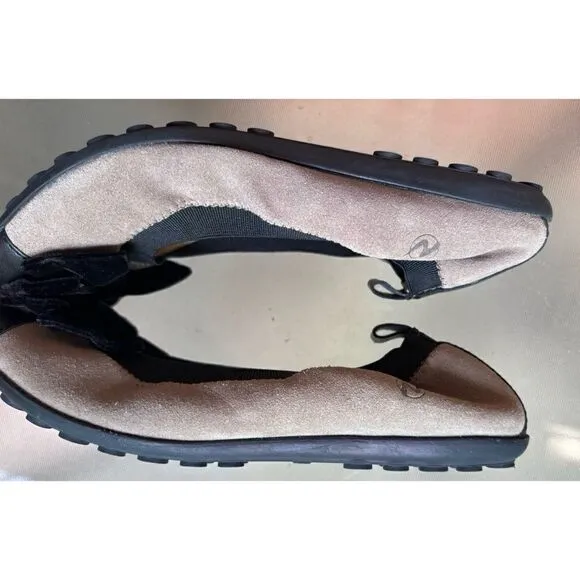 Naturino Suede / Velvet bow flats Size 33 / New No Box