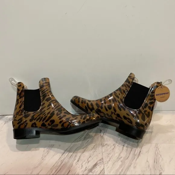 New! Aldo Leopard Chelsea Ankle Rain Boots 7
