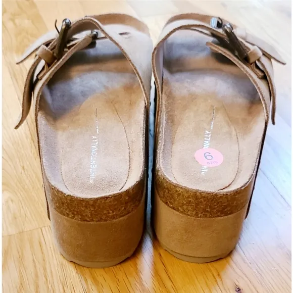New Anthropologie Free People Intentionally Blank Flatform Sandal Size US 9