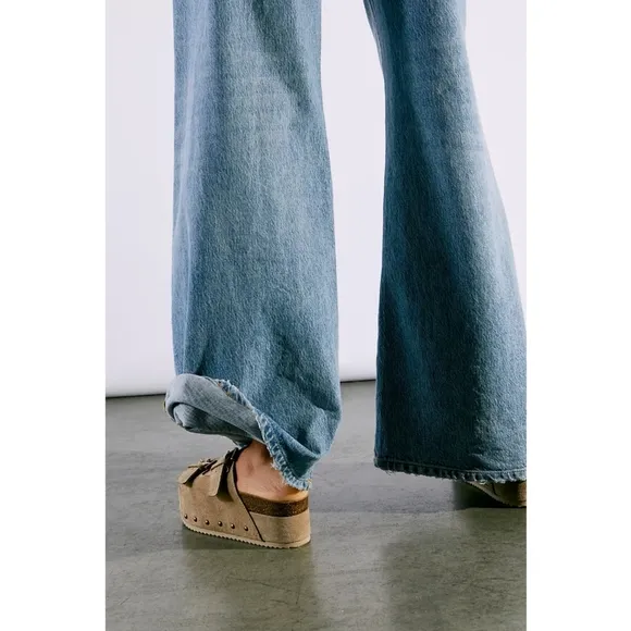 New Anthropologie Free People Intentionally Blank Flatform Sandal Size US 9