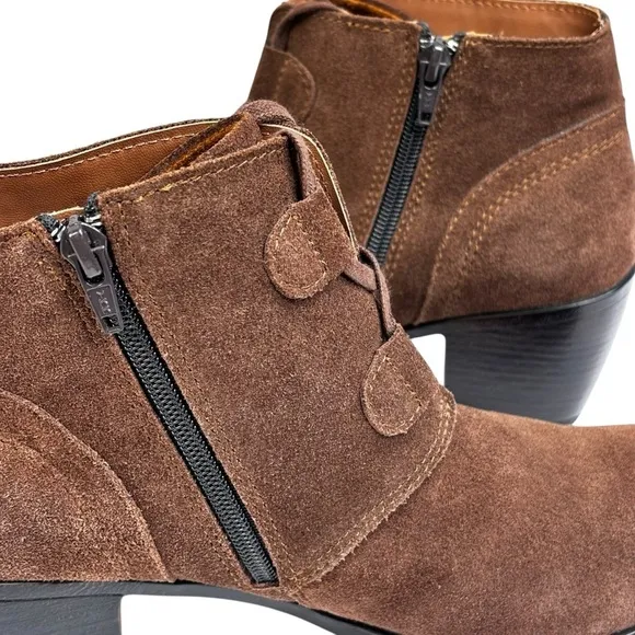 New BØC Brown Suede 3” Block Heel Ankle Boots Side Zip Lace Up Details Size 10