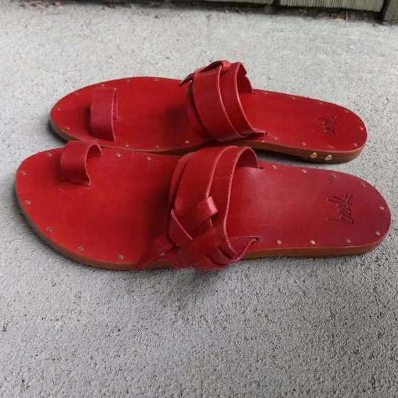 New Beek Pewee Toe Ring Red Leather Hand Made Sandals Size 8