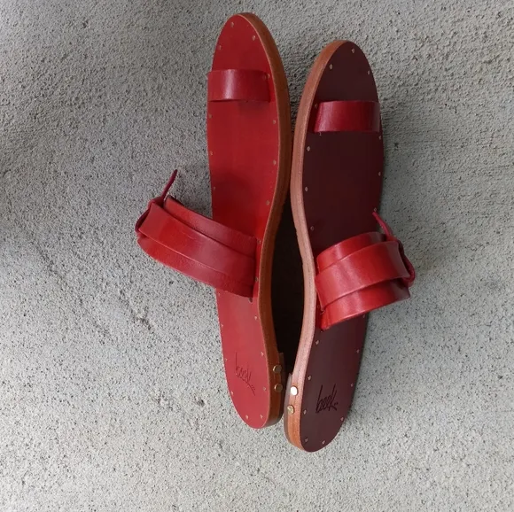 New Beek Pewee Toe Ring Red Leather Hand Made Sandals Size 8