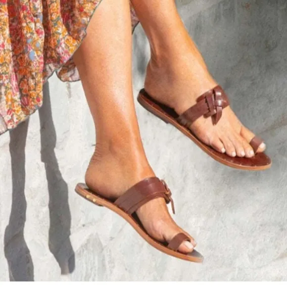 New Beek Pewee Toe Ring Red Leather Hand Made Sandals Size 8