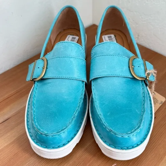 NEW BORN Contessa Turquoise Leather Buckle Platform Loafer Women’s Size 11M