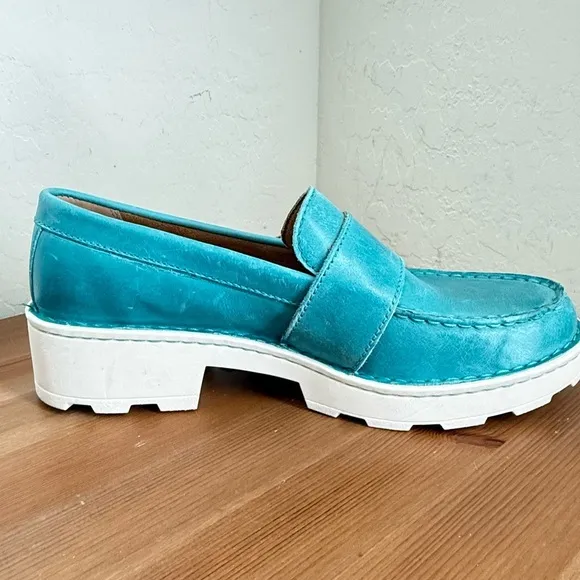 NEW BORN Contessa Turquoise Leather Buckle Platform Loafer Women’s Size 9.5