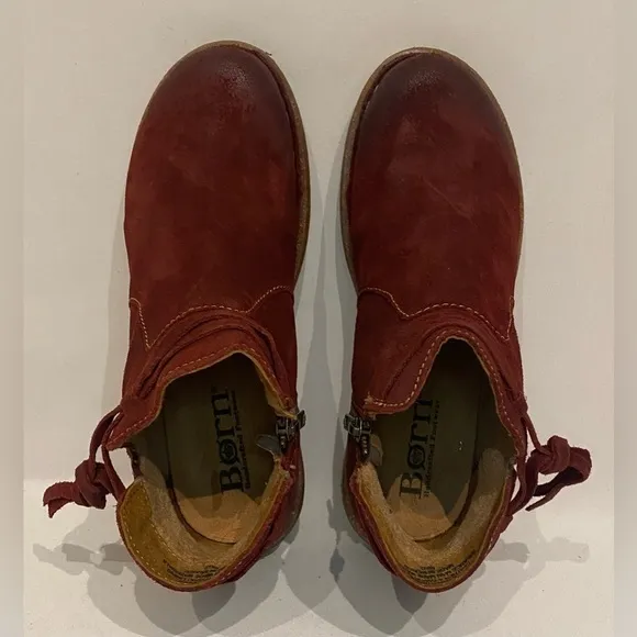 NEW BORN Women's Wynter Dark Red Distressed Side-Zip Ankle Boots Size 6.5M
