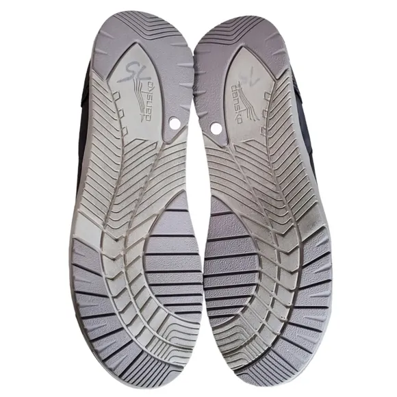 New Dansko lizette waterproof nubuck slip on sneakers hi top chelsea boots gray