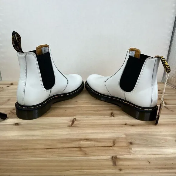 NEW Dr Martens 2976 Chelsea boots womens 10 Mens 9 white leather boots