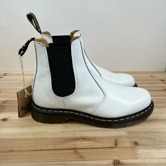 NEW Dr Martens 2976 Chelsea boots womens 10 Mens 9 white leather boots