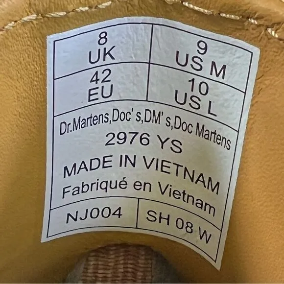 NEW Dr Martens 2976 Chelsea boots womens 10 Mens 9 white leather boots