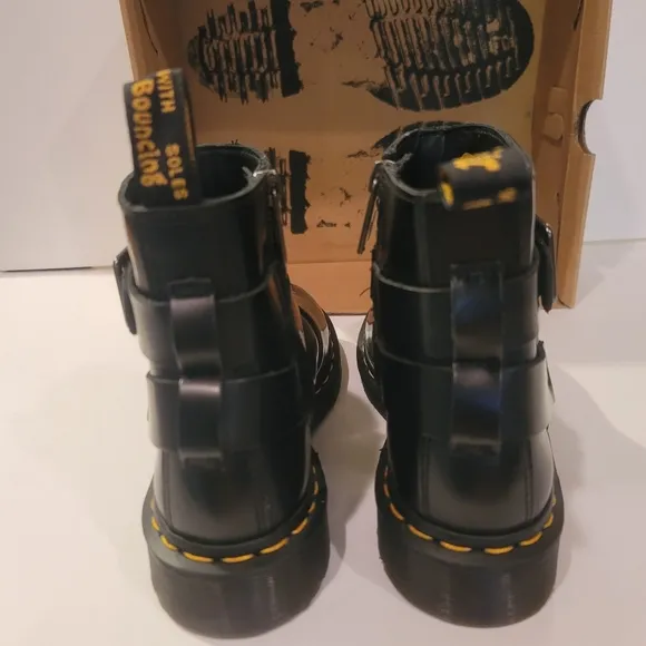 New Dr Martens Jaimes Black Leather  Chelsea Boots Size M5/W6