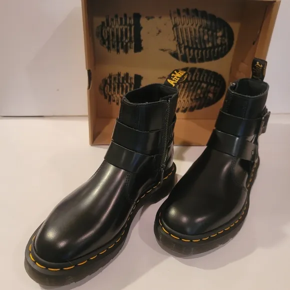 New Dr Martens Jaimes Black Leather  Chelsea Boots Size M5/W6