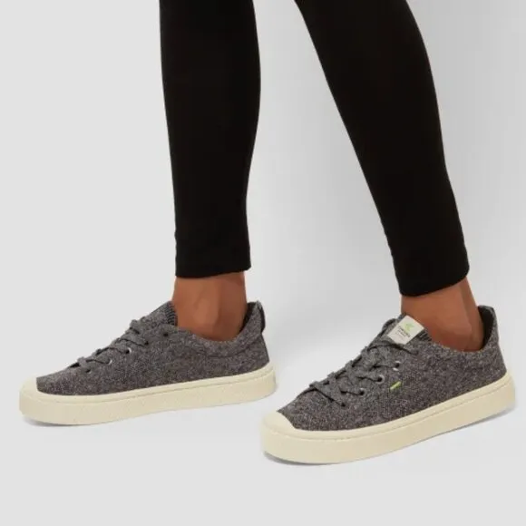new  Eco-Friendly Cariuma IBI low Sneaker  2T6