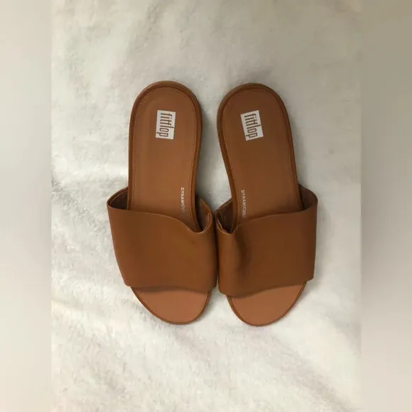 New! Fitflop GRACIE  Leather Slides Size 5 Light Tan