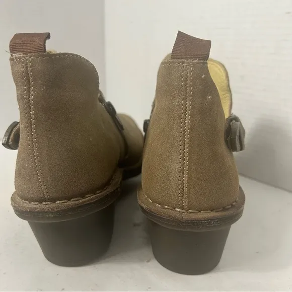 NEW Fly London Women’s Leather Upper Chelsea Ankle Boots Buckle Side Zip 43 US11