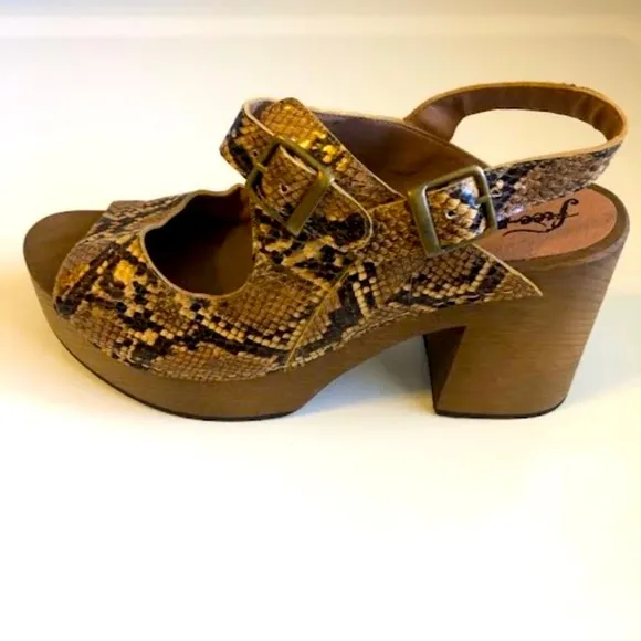 New FREE PEOPLE Belem Clogs Snake Print Chunky Platform Sandal 8.5 MSRP $168