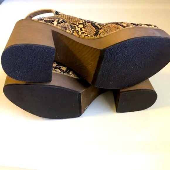 New FREE PEOPLE Belem Clogs Snake Print Chunky Platform Sandal 8.5 MSRP $168