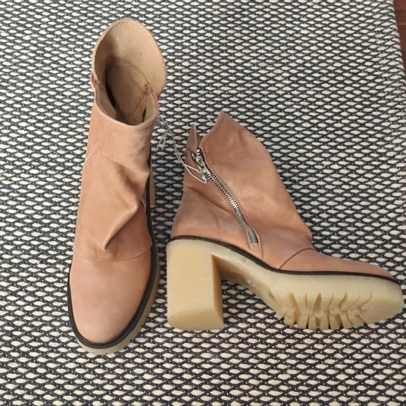 New Free People Jack Zip Brown Tan Ankle Boots with Side Zipper and Heel