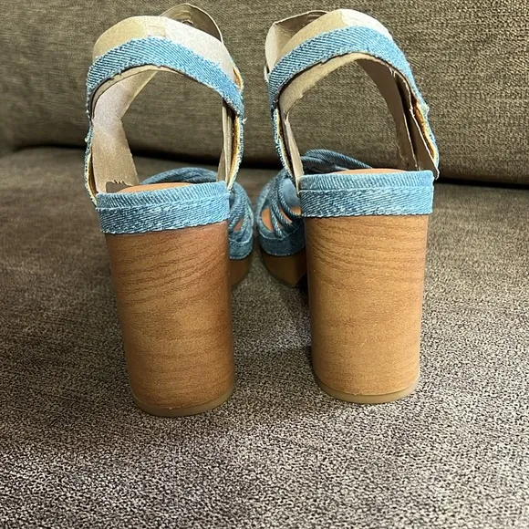 New Lucky Brand Women's Ismene Strappy Platform Denim Dress Sandals 6.5