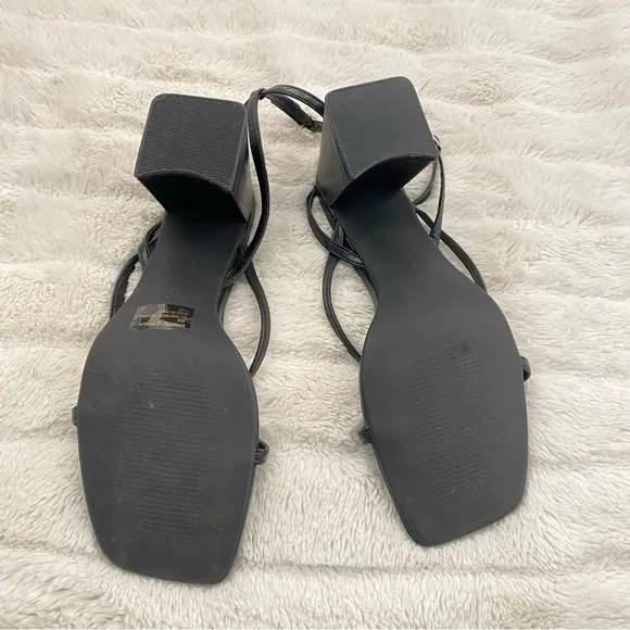New Madden Girl by Steve Madden Chunky Heeled Strappy Sandals Black Size 9