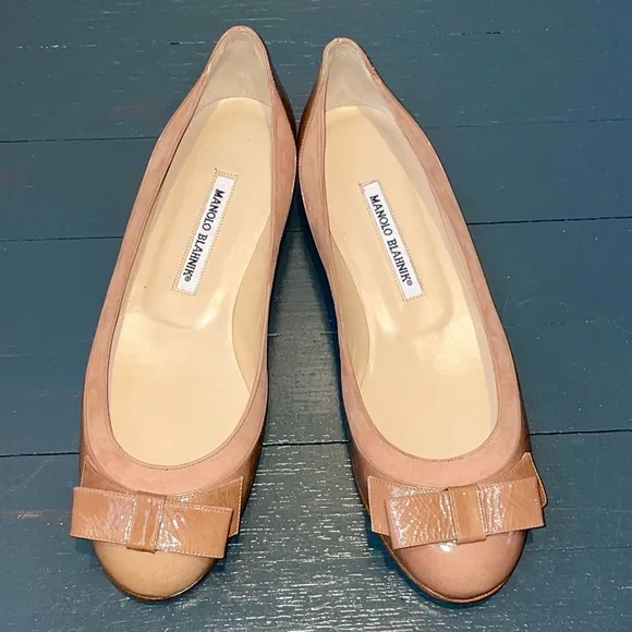 NEW Manolo Blahnik ballet Flats with Bow
