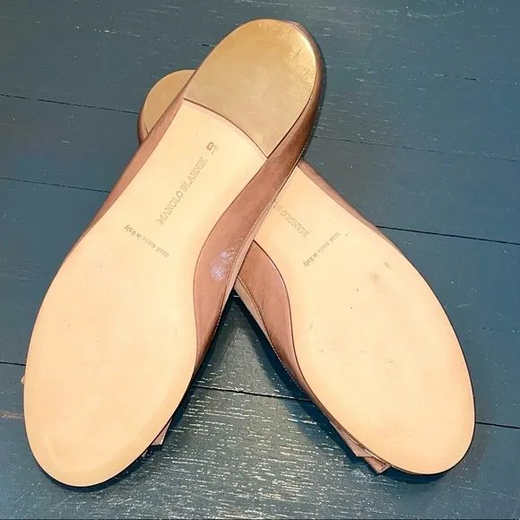 NEW Manolo Blahnik ballet Flats with Bow