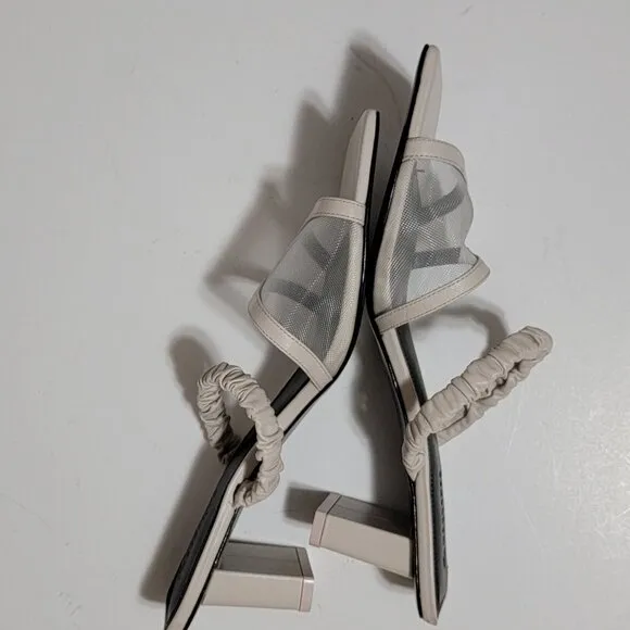 NEW Mercedes Castillo Ava Sandals Womens 9 Heels Chic Designer Luxury Neutral