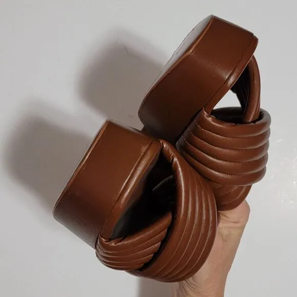 NEW Mercedes Castillo CrissCross Sandals Women 9.5 Luxury Designer Summer Casual