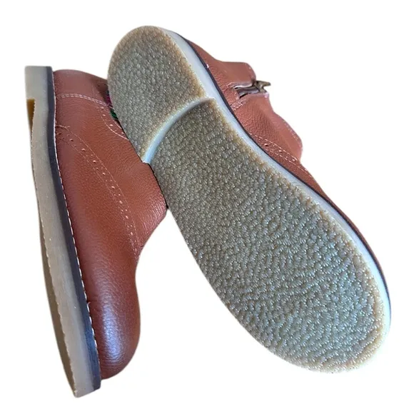 NEW. Mini Boden Girls Leather Chelsea Boots, Size 32