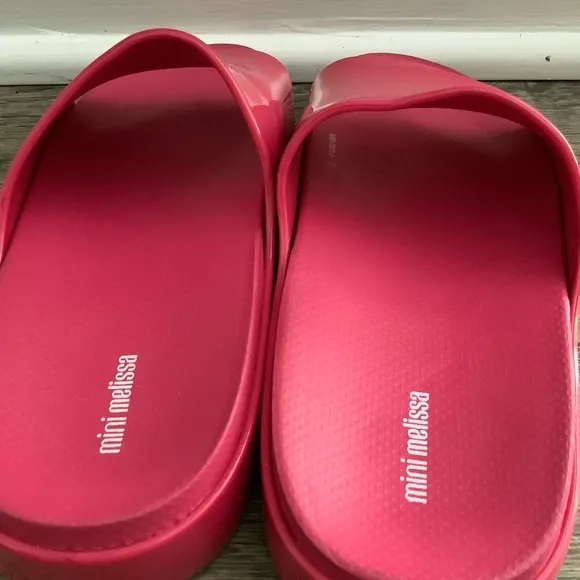 NEW Mini Melissa Kids’ Pink Cloud Slides Sandals Flip Flops, Size Kids’ 3