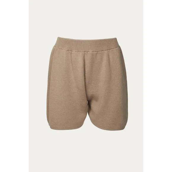 NEW MR MITTENS lounge shorts in almond