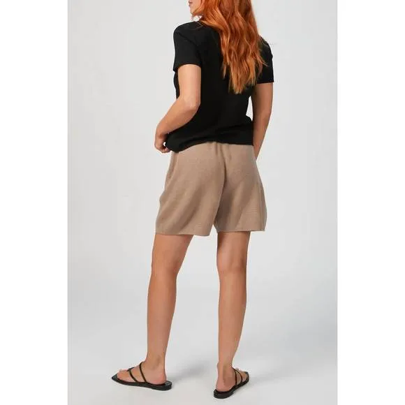 NEW MR MITTENS lounge shorts in almond