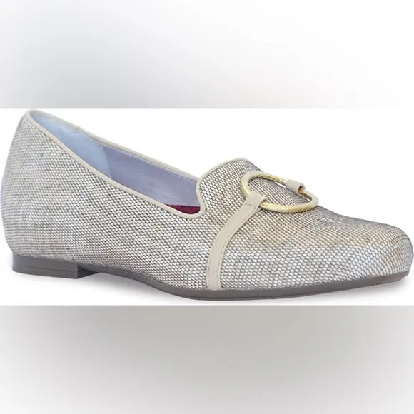 New | Munro Sunisa Women Elegant Beige Comfort Flat Loafers, size 10W