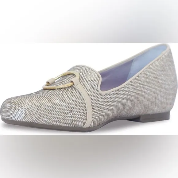New | Munro Sunisa Women Elegant Beige Comfort Flat Loafers, size 10W
