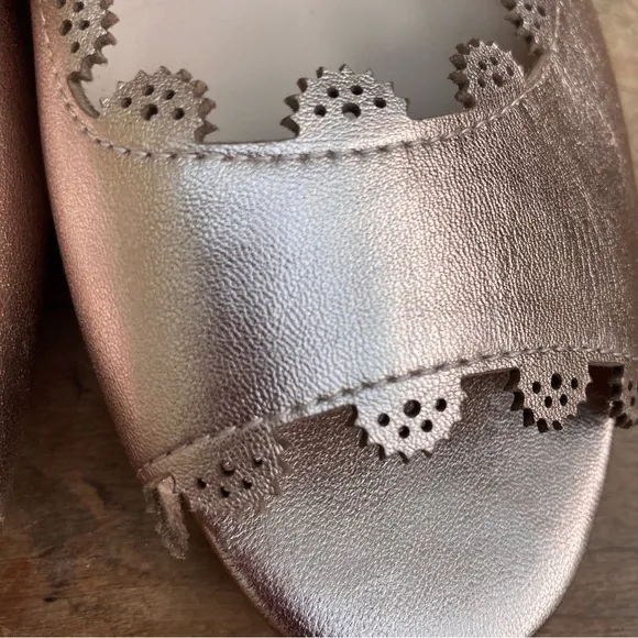 NEW Nicole Millier Artellier flats rose gold metallic open toe size 8.5