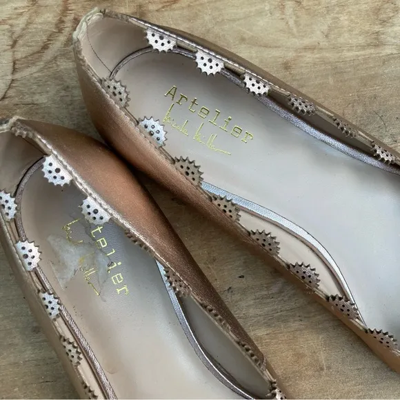 NEW Nicole Millier Artellier flats rose gold metallic open toe size 8.5