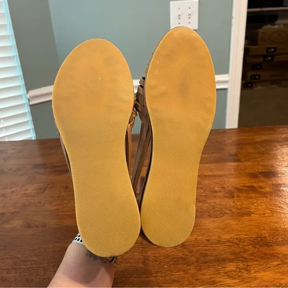 New Nisolo almond tan cream leather huaraches sandals size women’s 9.5