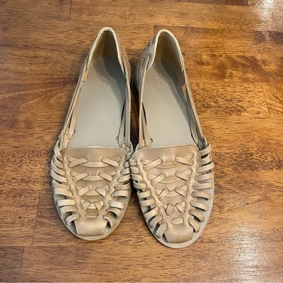 New Nisolo almond tan cream leather huaraches sandals size women’s 9.5