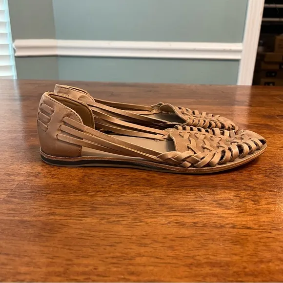 New Nisolo almond tan cream leather huaraches sandals size women’s 9.5