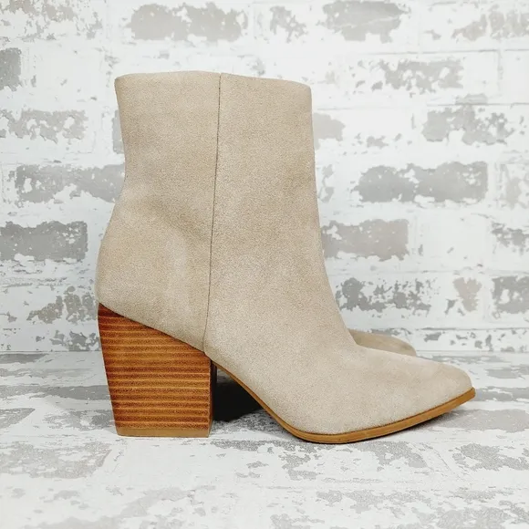 NEW Nordstrom Franka Tan Suede Brown Block Heel Side Zip Ankle Boots T628