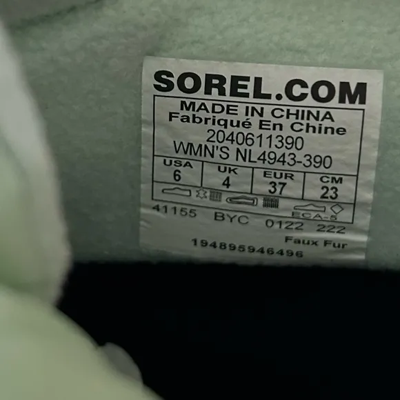 New Sorel Out n About III Puffy Zip Boots