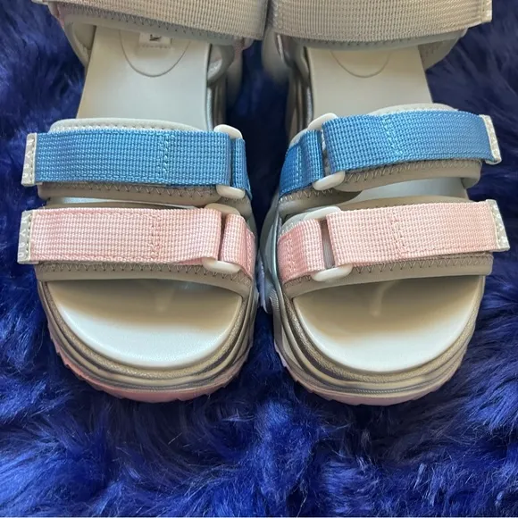 New! STEVE MADDEN Chakra Chunky Platform Sandals