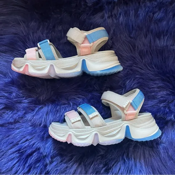 New! STEVE MADDEN Chakra Chunky Platform Sandals