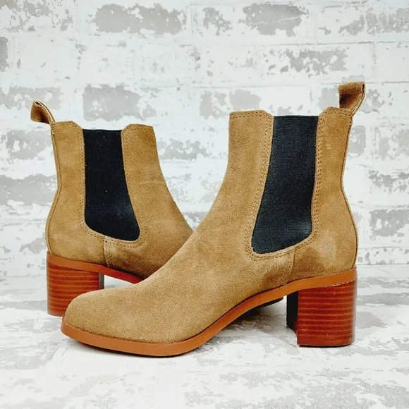 NEW Steve Madden Rhiannon Cognac Brown Suede Chelsea Boots F 311