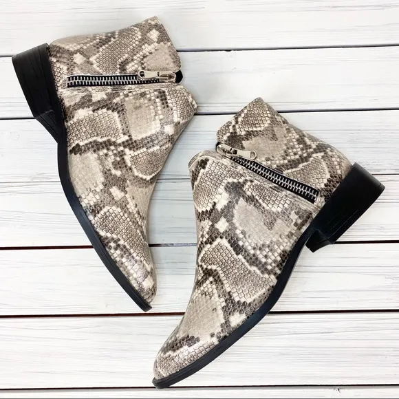 NEW Steven by Steve Madden Hickory Ankle Boots 7.5