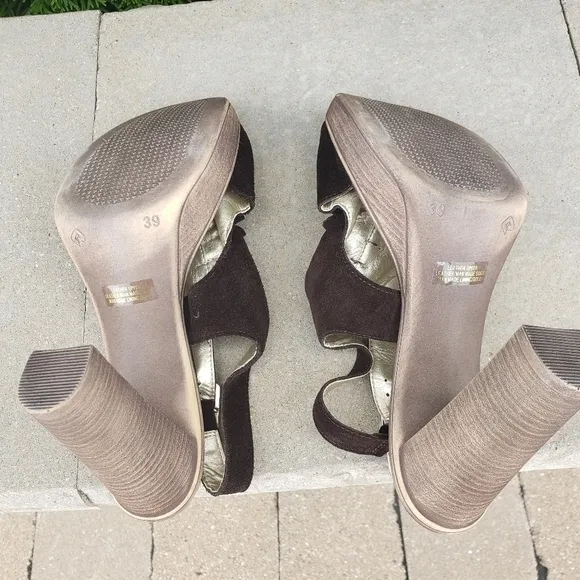 NEW Sundance Ruffle Suede Chunky Heels Sandals 39